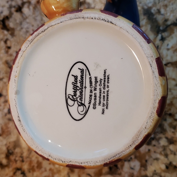 Susan Winget whimsical elf Christmas mug - Picture 4 of 4